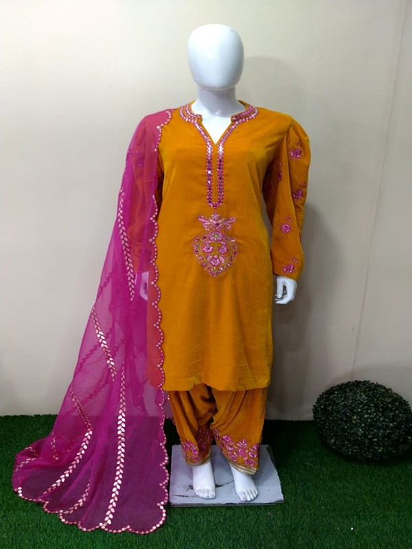 Suit salwar with Machine Embroidery
