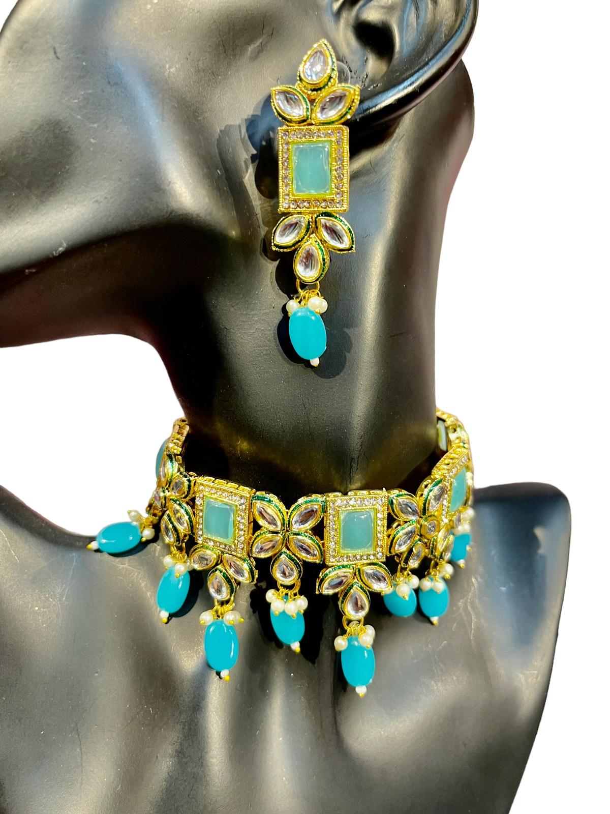 Imitation kundan necklace with earrings