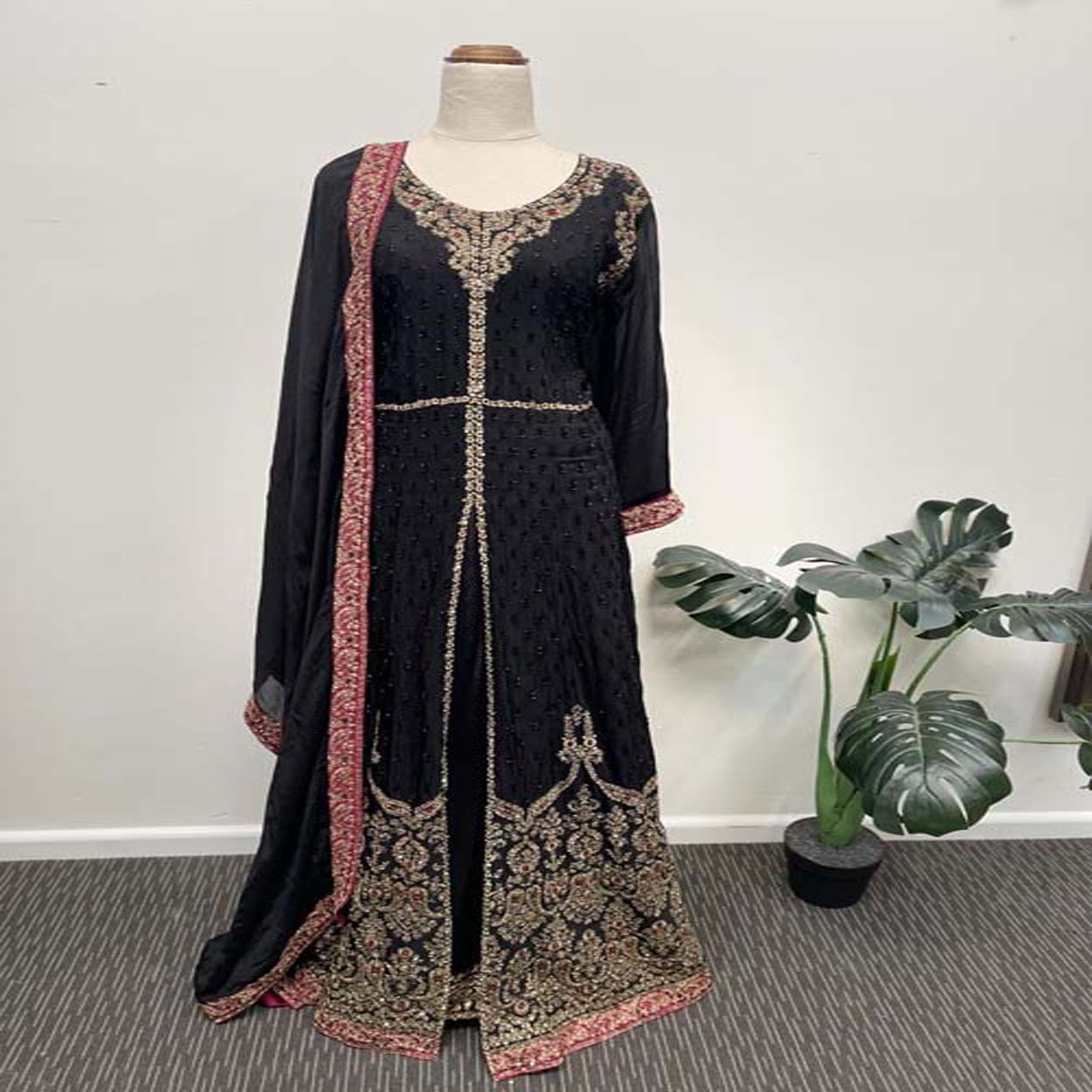 ANARKALI with skirt and chinon dupatta